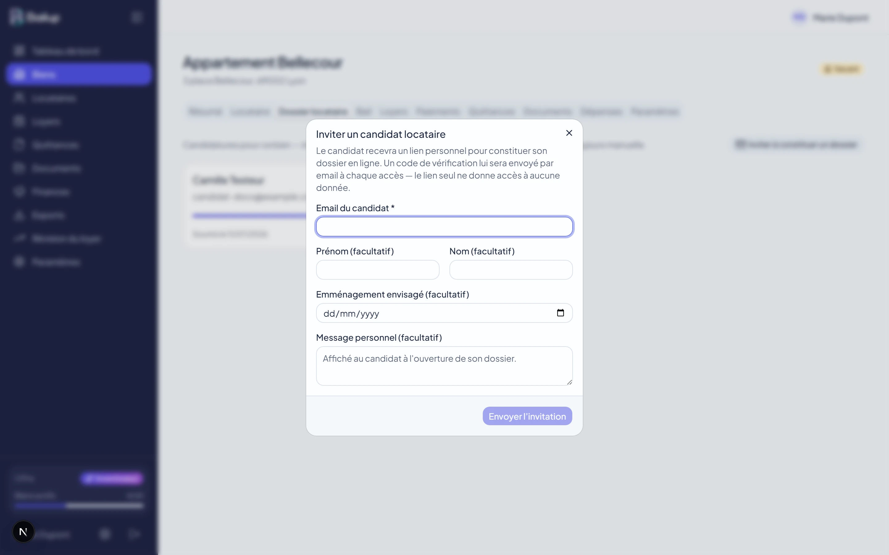 Dialogue « Inviter un candidat locataire » de Bailup : email obligatoire, prénom, nom, emménagement envisagé et message facultatifs