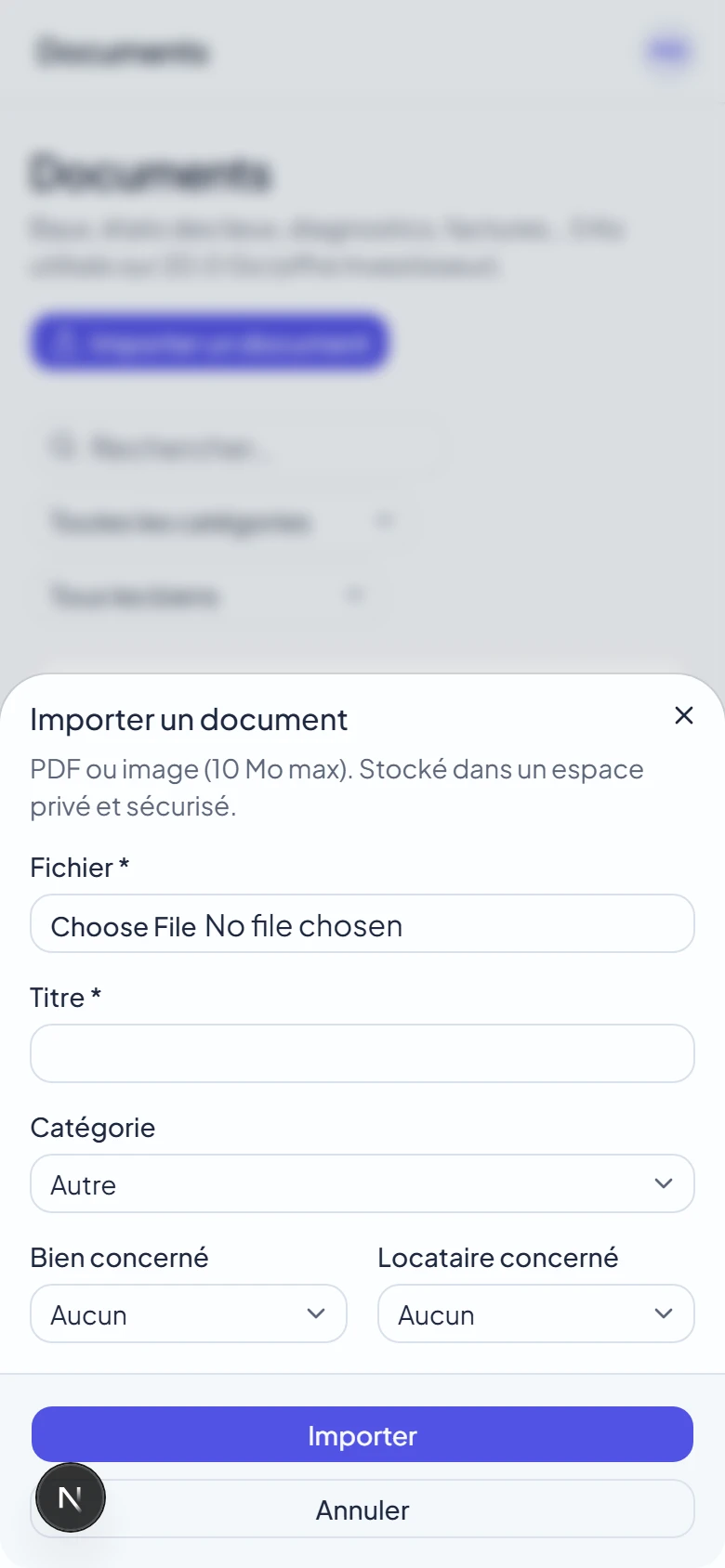 Feuille d'import de document sur mobile avec sélection du fichier, titre et catégorie