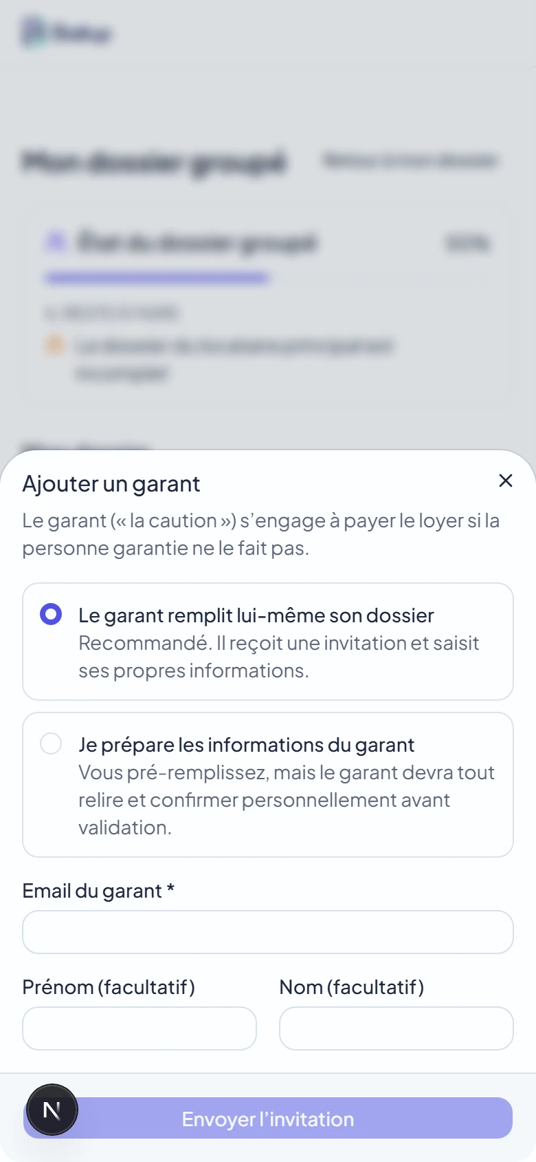 Dialogue d'ajout d'un garant sur mobile : choix entre « le garant remplit lui-même » et « je prépare les informations du garant »