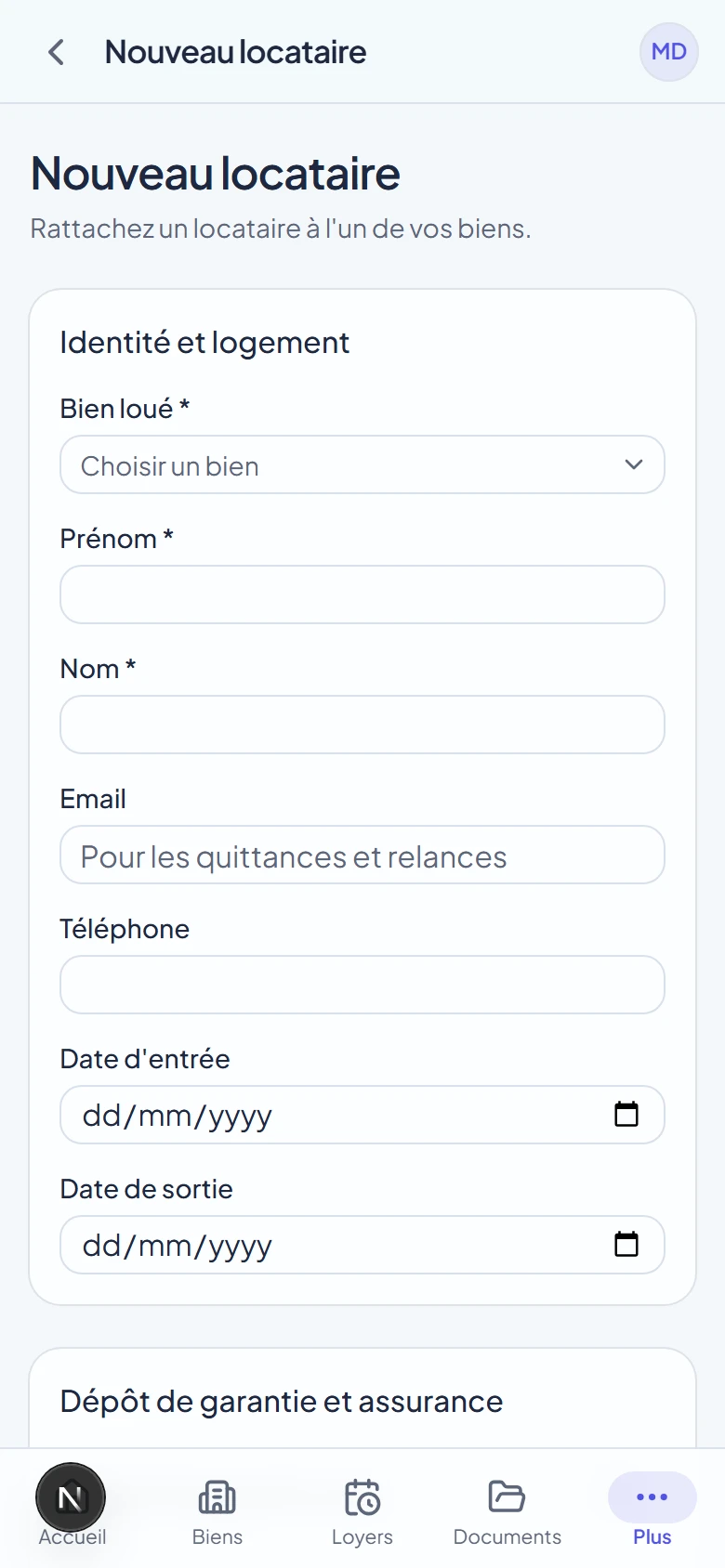 Formulaire Nouveau locataire sur mobile, champs empilés : bien loué, prénom, nom, email